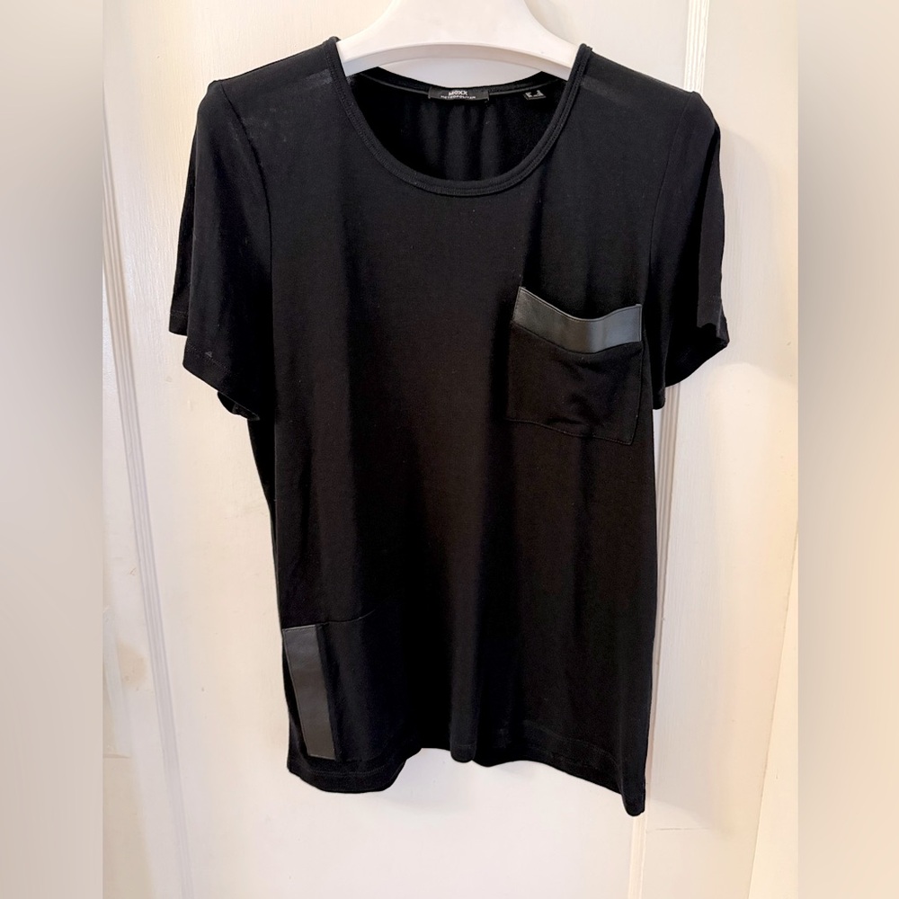 MEXX BLACK SHORT SLEEVE TOP 2 POCKETS